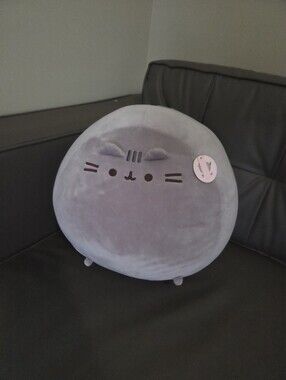 NWT Big Mochi Squisheen